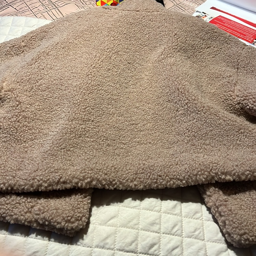 Cropped Borg Jacket - Picture 4 of 5